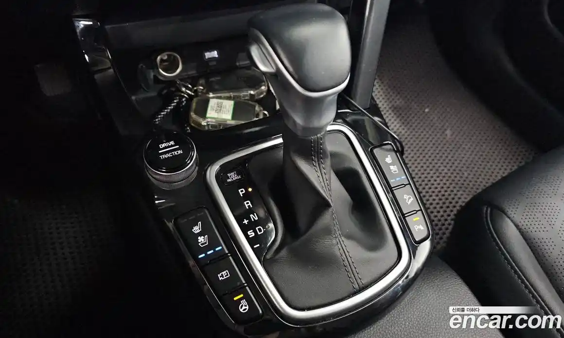 Kia Seltos 2023 1.6 Автомат в Москве № 133958, фото 8