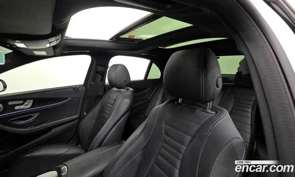 Mercedes-Benz E-Class 2023 2.0 Автомат в Москве № 135931, фото 20