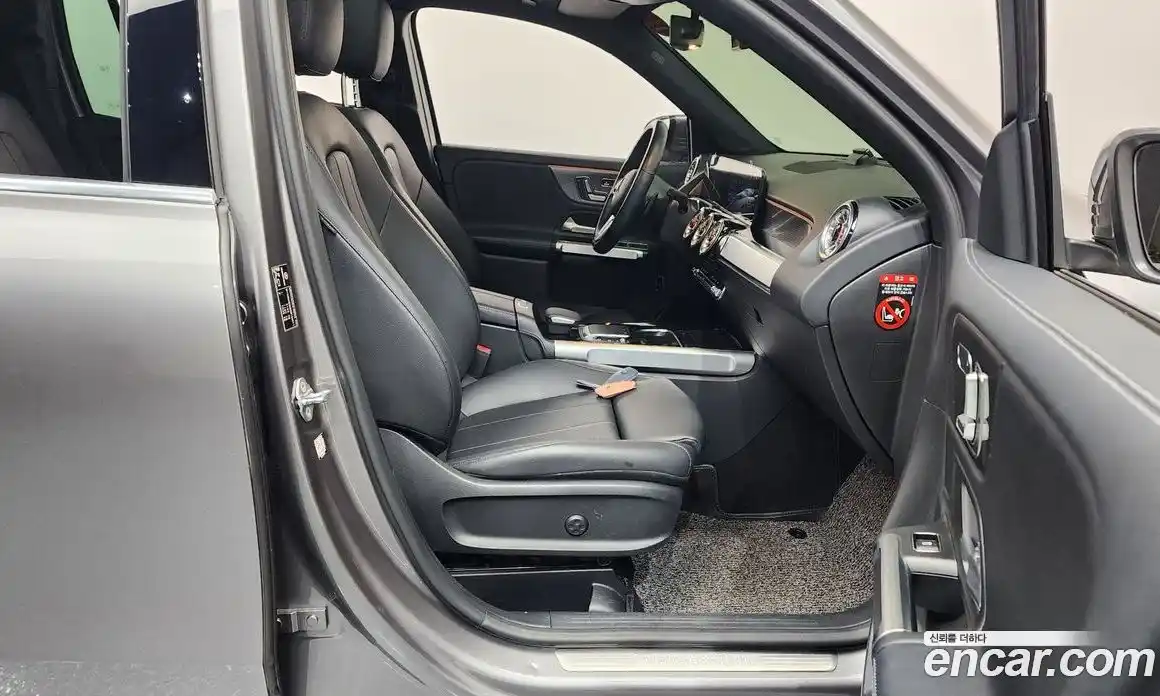 Mercedes-Benz GLB-Class 2021 2.0 Автомат в Москве № 137325, фото 17