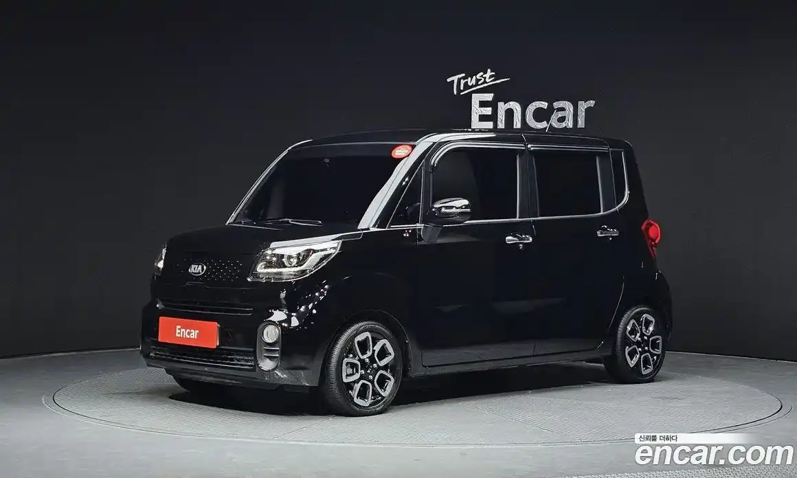 Kia Ray 2018 1.0 Автомат в Москве № 13881, фото 1