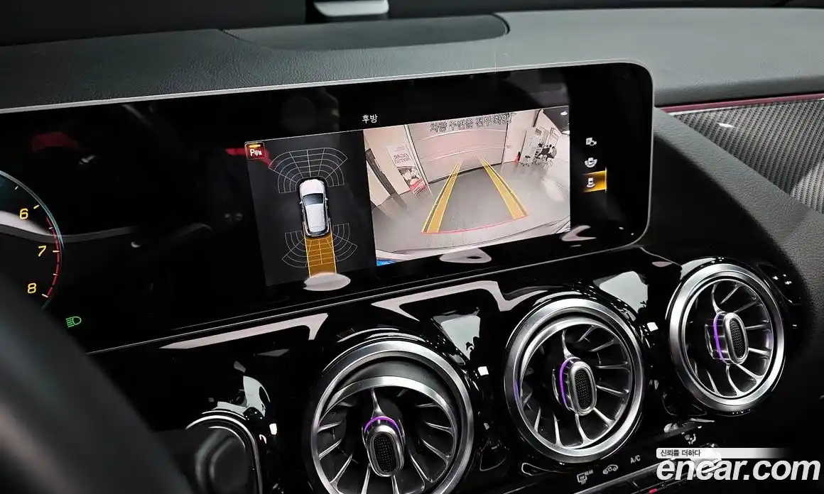 Mercedes-Benz GLA-Class 2020 2.0 Автомат в Москве № 139323, фото 11