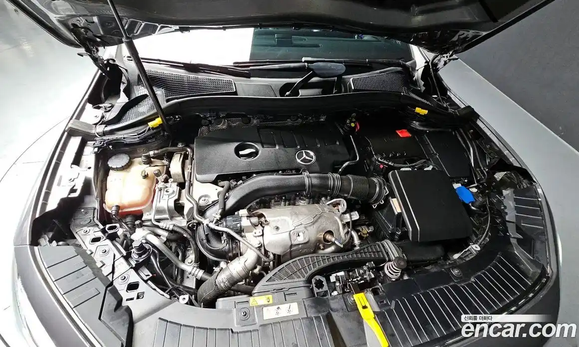 Mercedes-Benz GLA-Class 2020 2.0 Автомат в Москве № 139323, фото 13