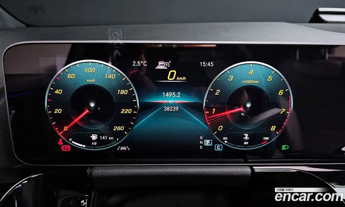 Mercedes-Benz GLA-Class 2020 2.0 Автомат в Москве № 139323, фото 4