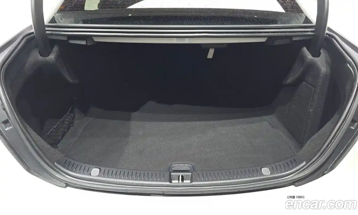 Mercedes-Benz E-Class 2022 1.9 Автомат в Москве № 139907, фото 18