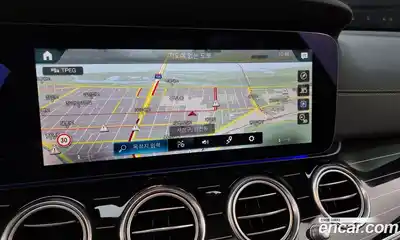 Mercedes-Benz E-Class, 2021