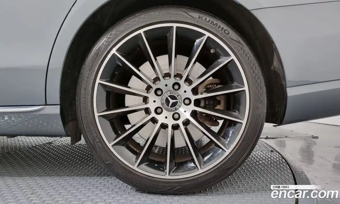 Mercedes-Benz E-Class 2021 3.0 Автомат в Москве № 143494, фото 16