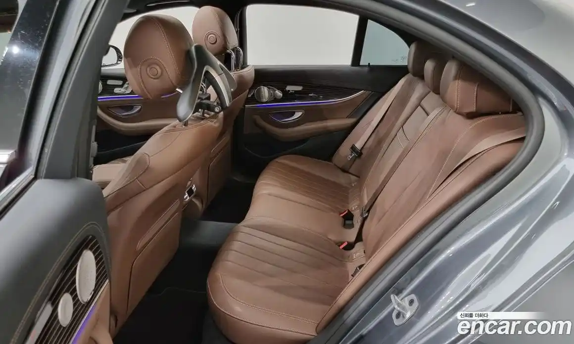 Mercedes-Benz E-Class 2021 3.0 Автомат в Москве № 143494, фото 6