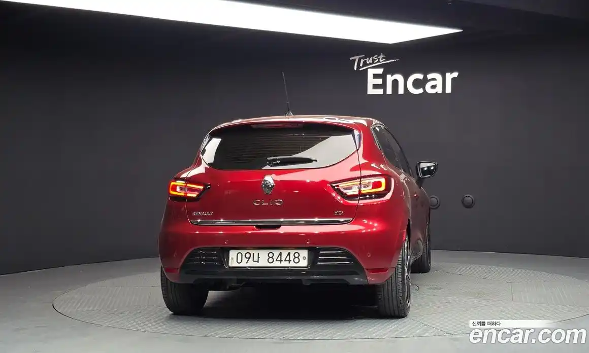 Renault Cilo 2018 1.5 Автомат в Москве № 148073, фото 16