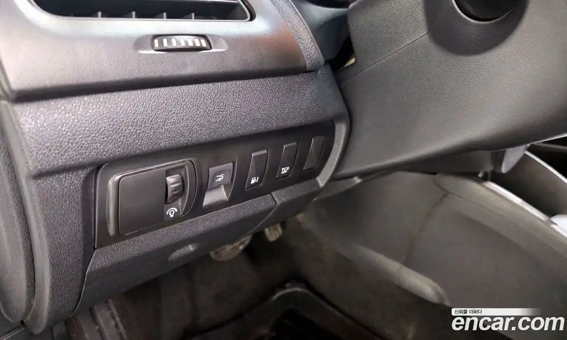 Renault SM3 2015 1.6 Автомат в Москве № 148672, фото 20