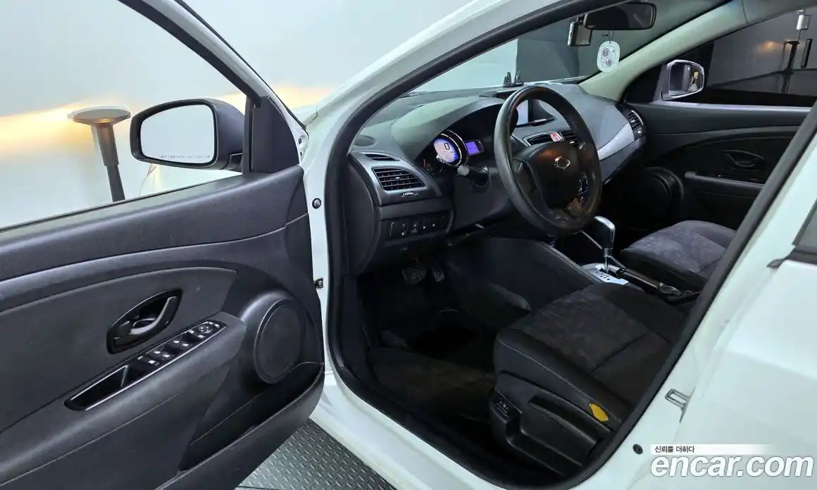 Renault SM3 2015 1.6 Автомат в Москве № 148672, фото 5