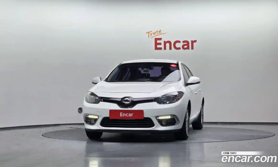 Renault SM3 2015 1.6 Автомат в Москве № 148672, фото 9