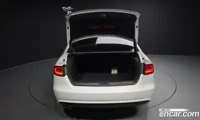 Audi A4 2015 2.0 Автомат в Москве № 149818, миниатюра 8