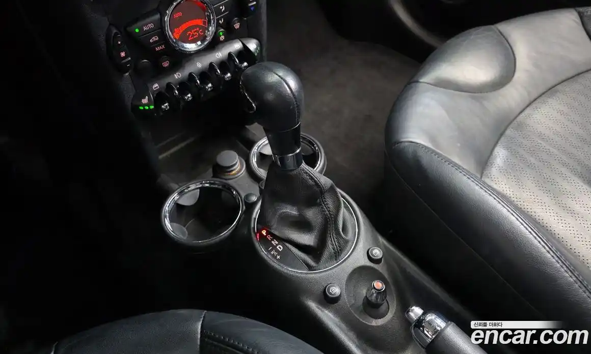 Mini Cooper 2012 1.6 Автомат в Москве № 152275, фото 17