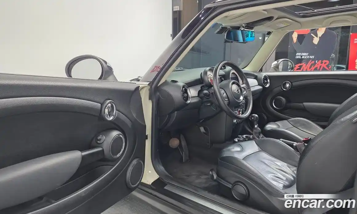 Mini Cooper 2012 1.6 Автомат в Москве № 152275, фото 3