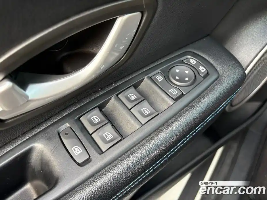 Renault SM3 2012 1.6 Автомат в Москве № 152913, фото 14