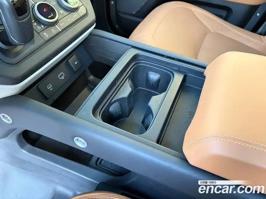 Land Rover Defender 2023 3.0 Автомат в Москве № 156054, фото 13