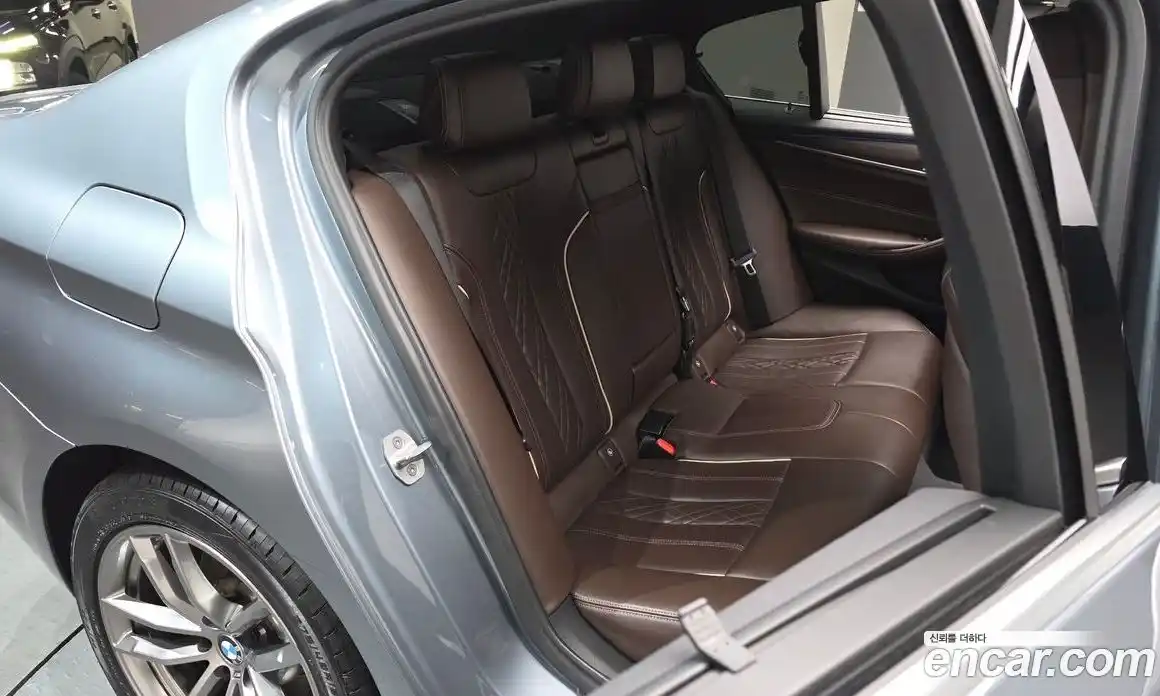 BMW 5-Series 2018 2.0 Автомат в Москве № 157852, фото 11