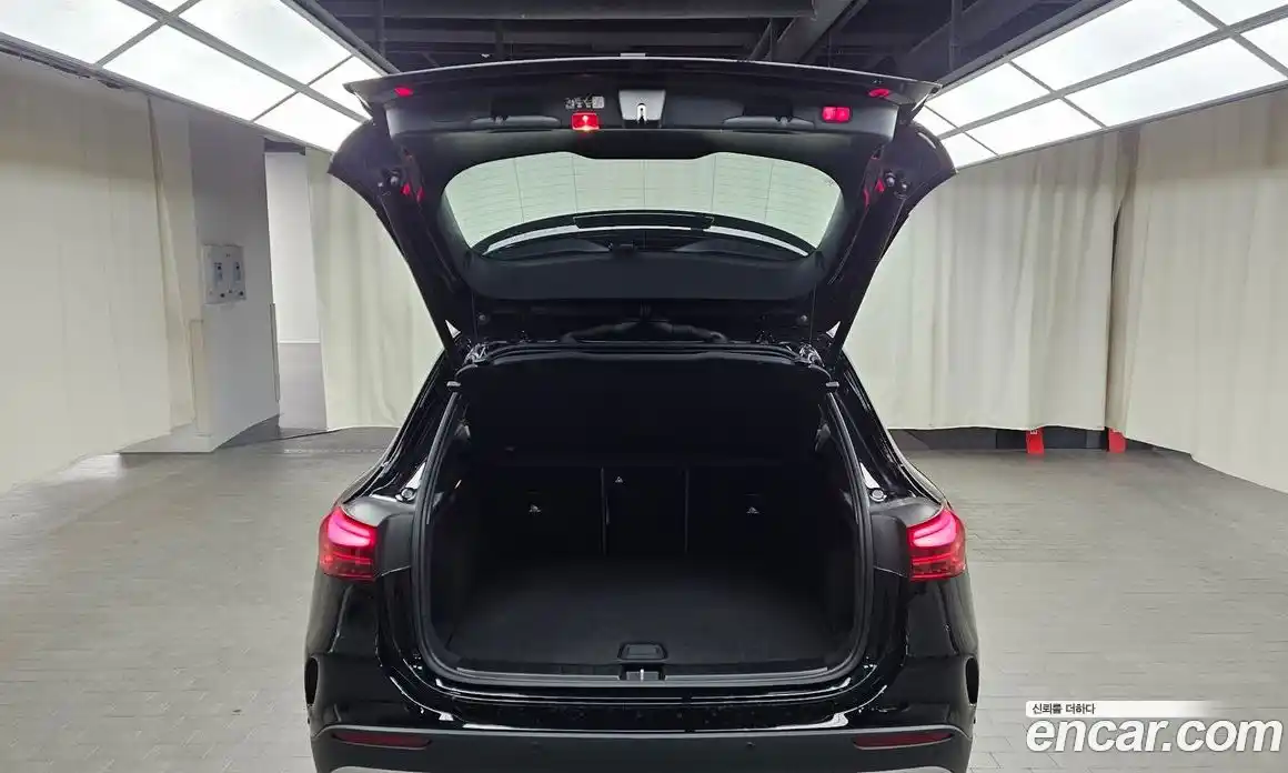 Mercedes-Benz GLA-Class 2025 2.0 Автомат в Москве № 160038, фото 12