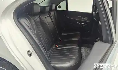 Mercedes-Benz E-Class 2020 2.0 Автомат в Москве № 161006, миниатюра 11