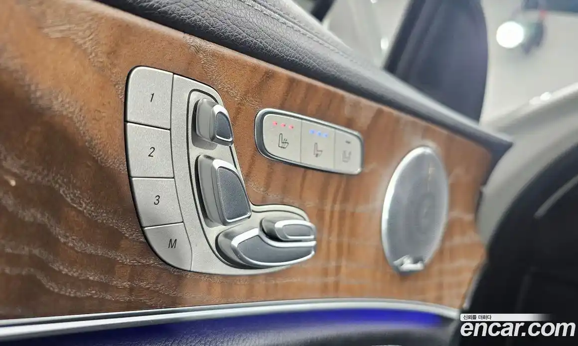 Mercedes-Benz E-Class 2020 2.0 Автомат в Москве № 161006, фото 17