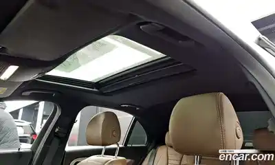 Mercedes-Benz E-Class 2021 2.0 Автомат в Москве № 161975, миниатюра 10