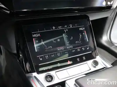 Audi e-tron 2022 Автомат в Москве № 163303, миниатюра 9