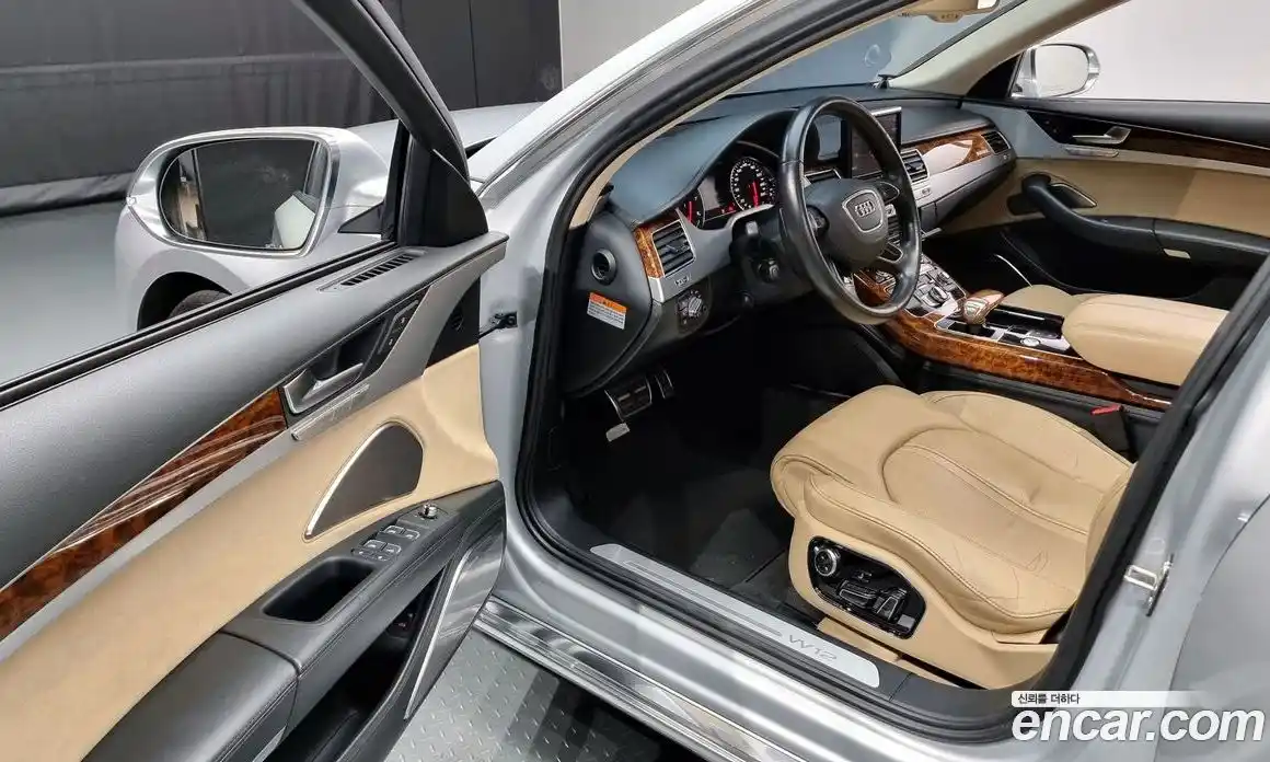 Audi A8 2012 6.3 Автомат в Москве № 163690, фото 17