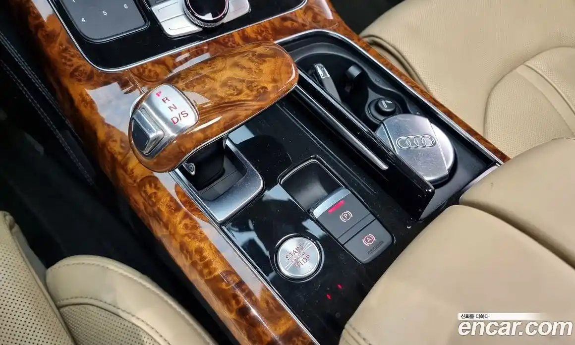 Audi A8 2012 6.3 Автомат в Москве № 163690, фото 8