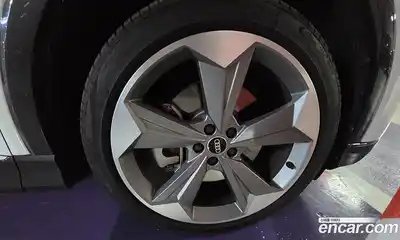 Audi Q4 e-tron 2025 0.2 Автомат в Москве № 163949, миниатюра 8