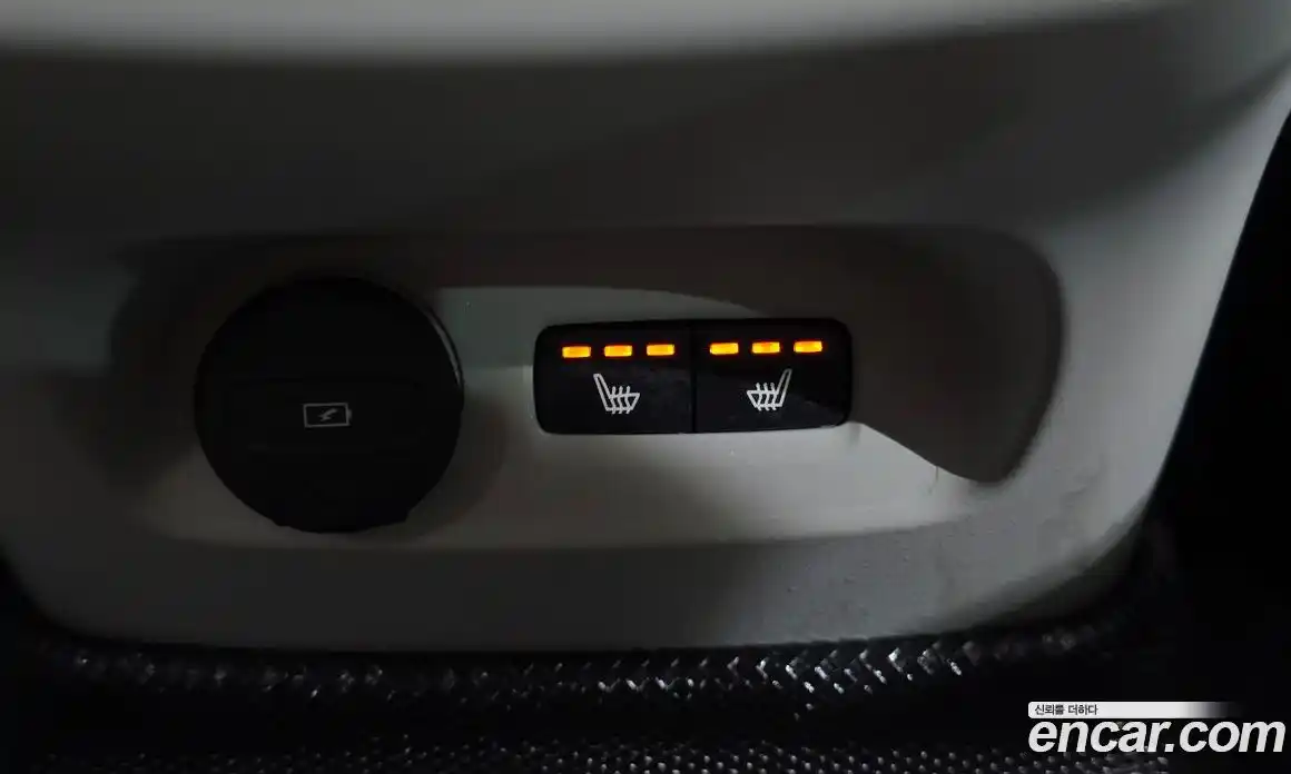 Volvo XC40 2023 2.0 Автомат в Москве № 164247, фото 16