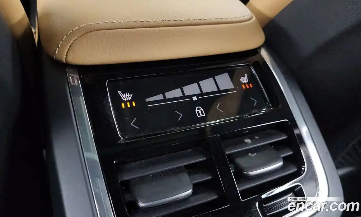 Volvo XC60 2024 2.0 Автомат в Москве № 164371, фото 14