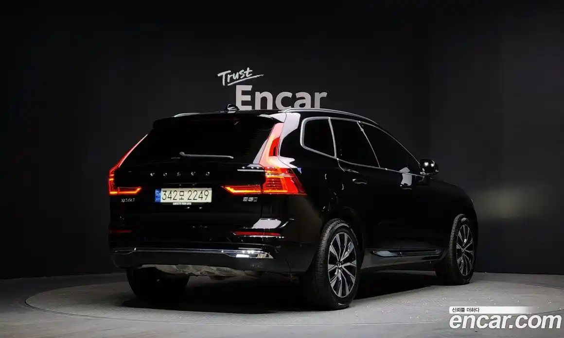 Volvo XC60 2024 2.0 Автомат в Москве № 164371, фото 6