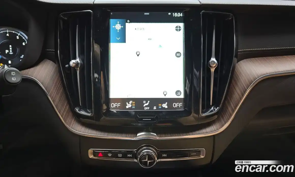 Volvo XC60 2021 2.0 Автомат в Москве № 164544, фото 17