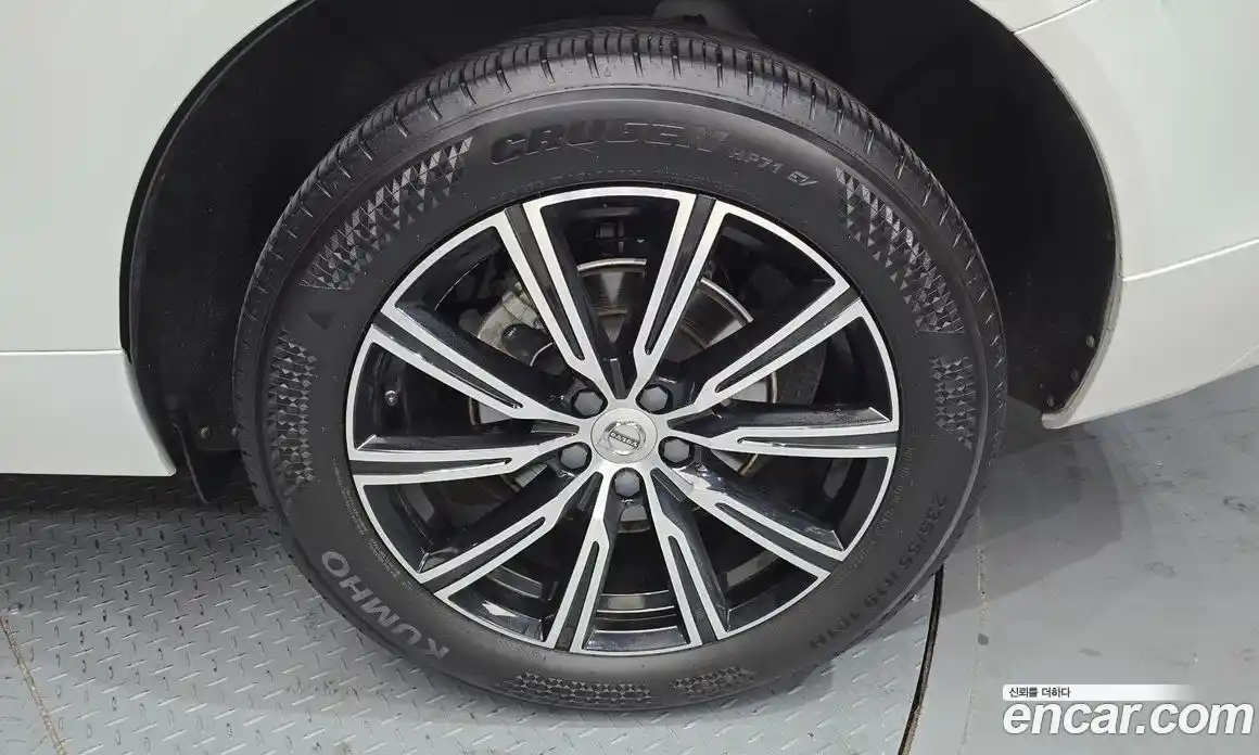 Volvo XC60 2021 2.0 Автомат в Москве № 164544, фото 20