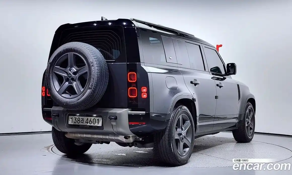 Land Rover Defender 2024 2.0 Автомат в Москве № 166095, фото 16