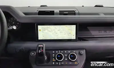 Land Rover Defender 2024 2.0 Автомат в Москве № 166095, миниатюра 7