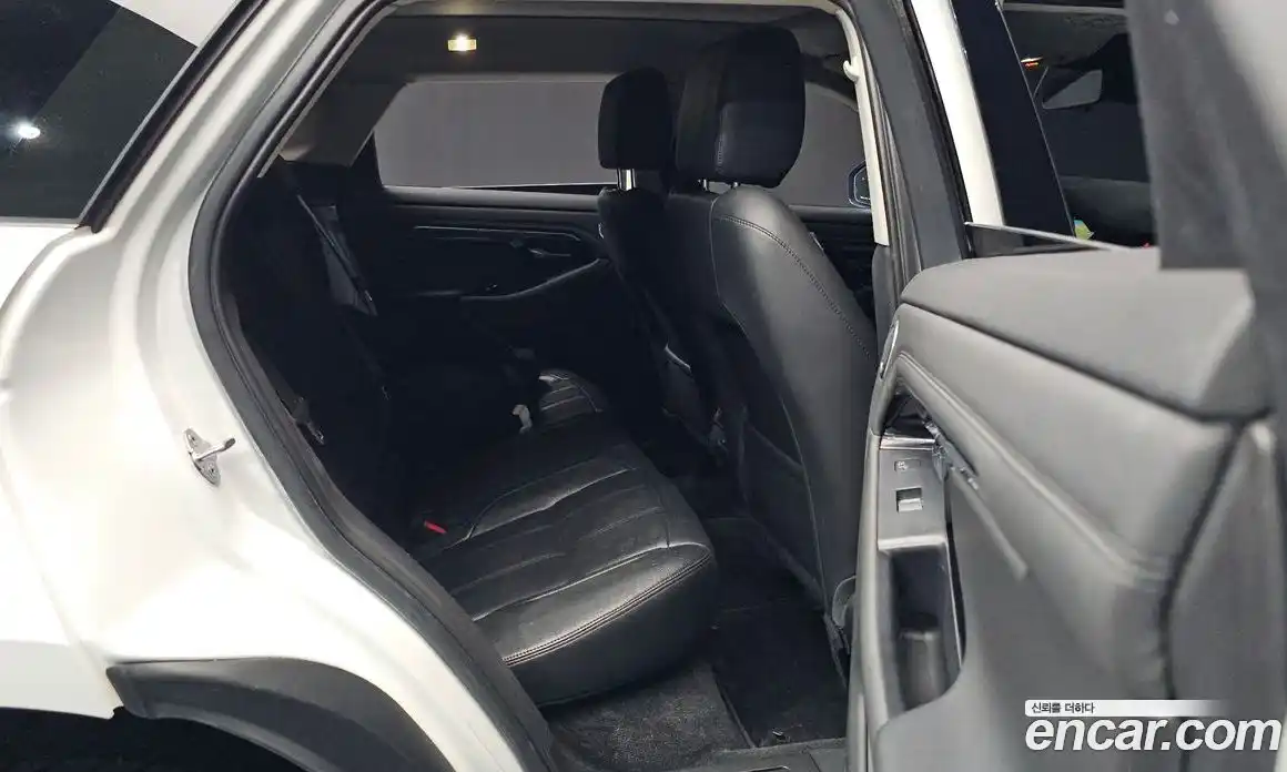 Land Rover Range-Rover Evoque 2020 2.0 Автомат в Москве № 166366, фото 14