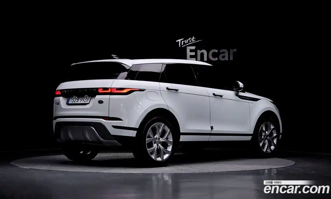 Land Rover Range-Rover Evoque 2020 2.0 Автомат в Москве № 166366, фото 16