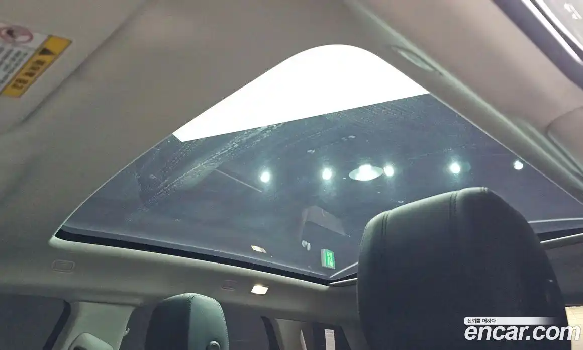 Land Rover Range-Rover Evoque 2020 2.0 Автомат в Москве № 166366, фото 6