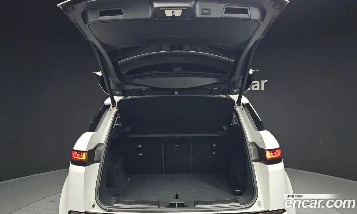 Land Rover Range-Rover Evoque 2020 2.0 Автомат в Москве № 166366, фото 7