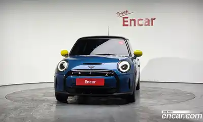 Mini Cooper 2024 Автомат в Москве № 167202, миниатюра 3