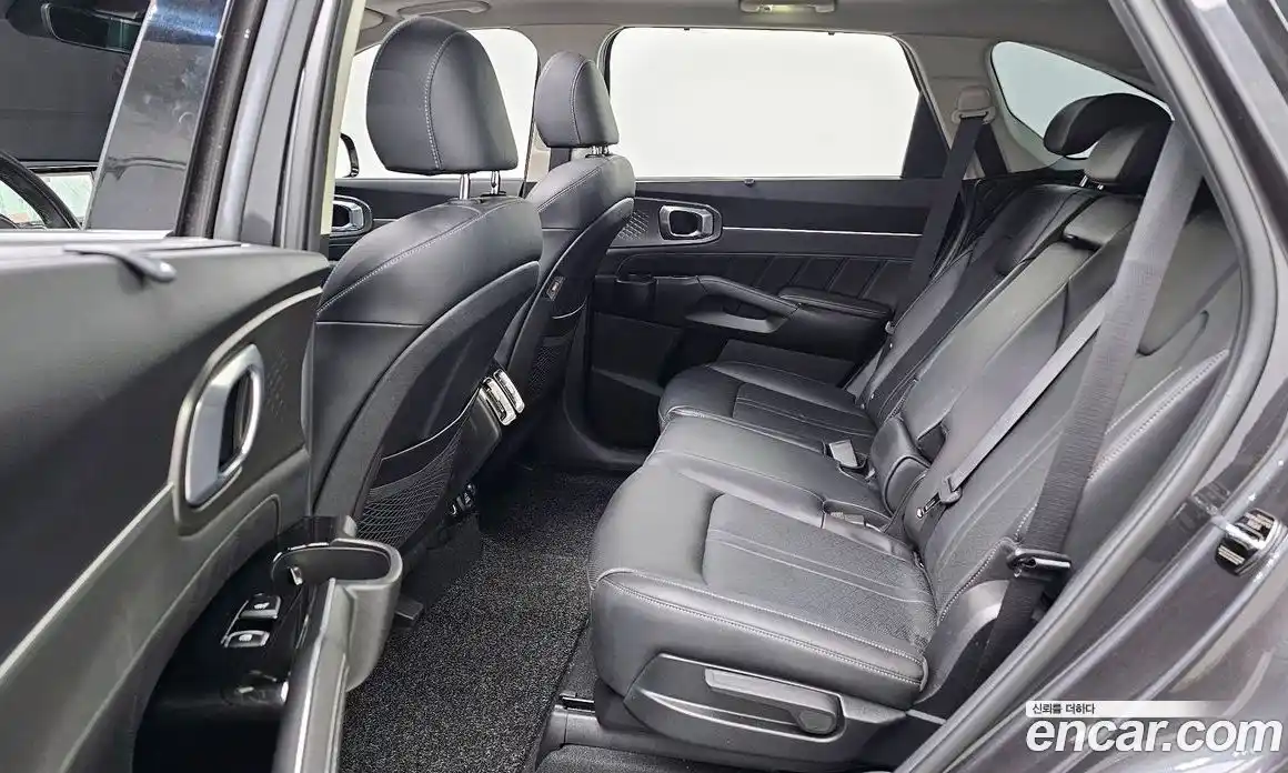 Kia Sorento 2022 2.2 Автомат в Москве № 16767, фото 4