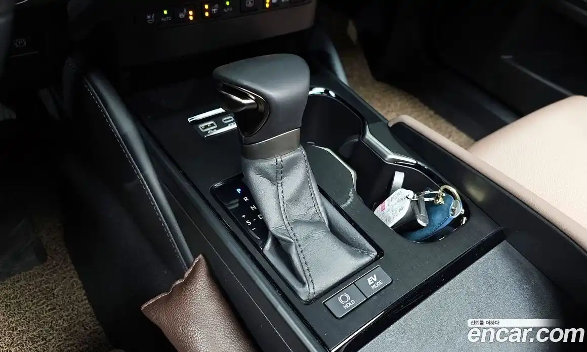 Lexus ES 2025 2.5 Автомат в Москве № 167976, фото 9