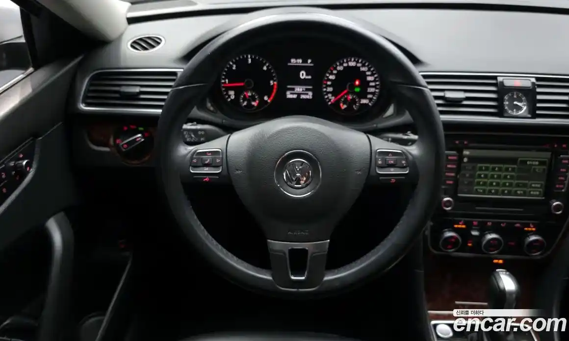 Volkswagen Passat 2013 2.0 Автомат в Москве № 168554, фото 13