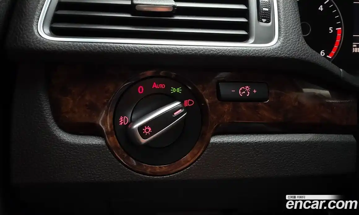 Volkswagen Passat 2013 2.0 Автомат в Москве № 168554, фото 17