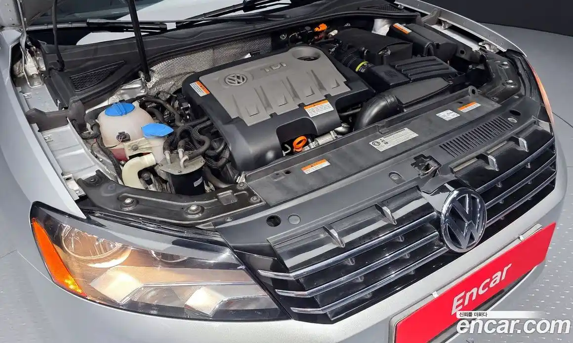 Volkswagen Passat 2013 2.0 Автомат в Москве № 168554, фото 6