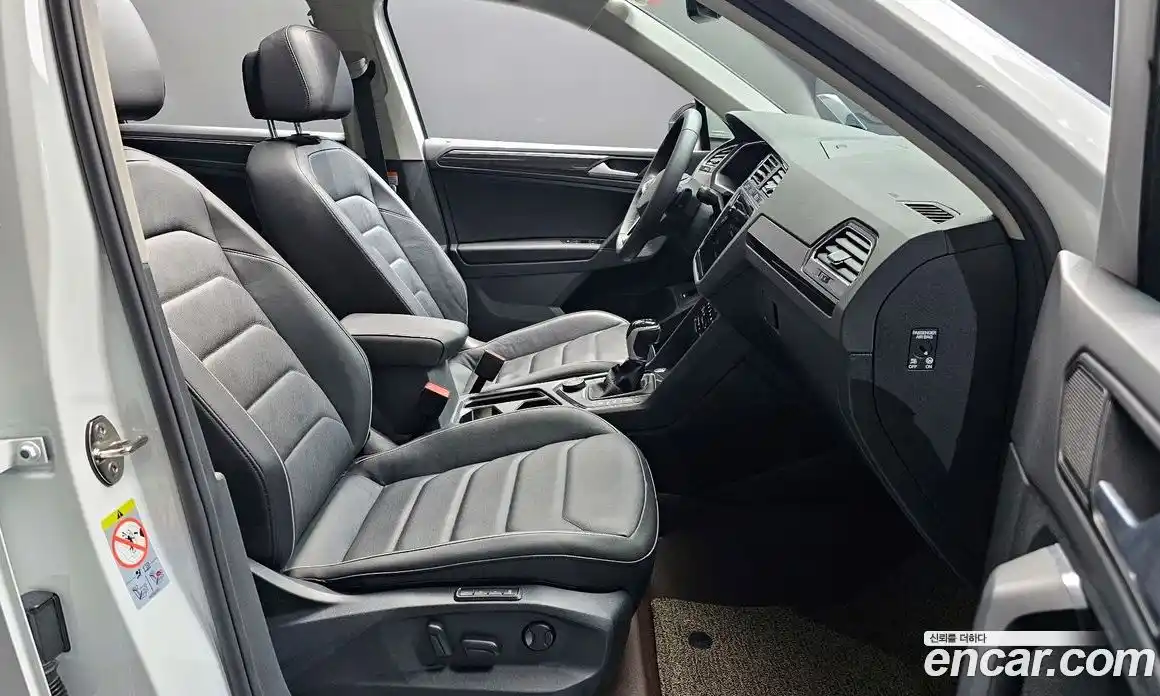 Volkswagen Tiguan 2022 2.0 Автомат в Москве № 168631, фото 10