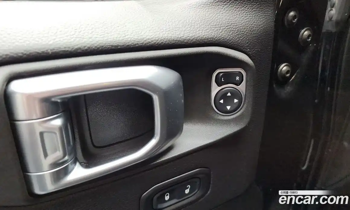 Jeep Wrangler 2021 2.0 Автомат в Москве № 169595, фото 2