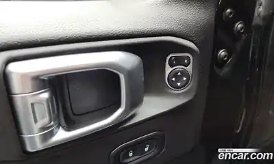 Jeep Wrangler 2021 2.0 Автомат в Москве № 169595, миниатюра 2