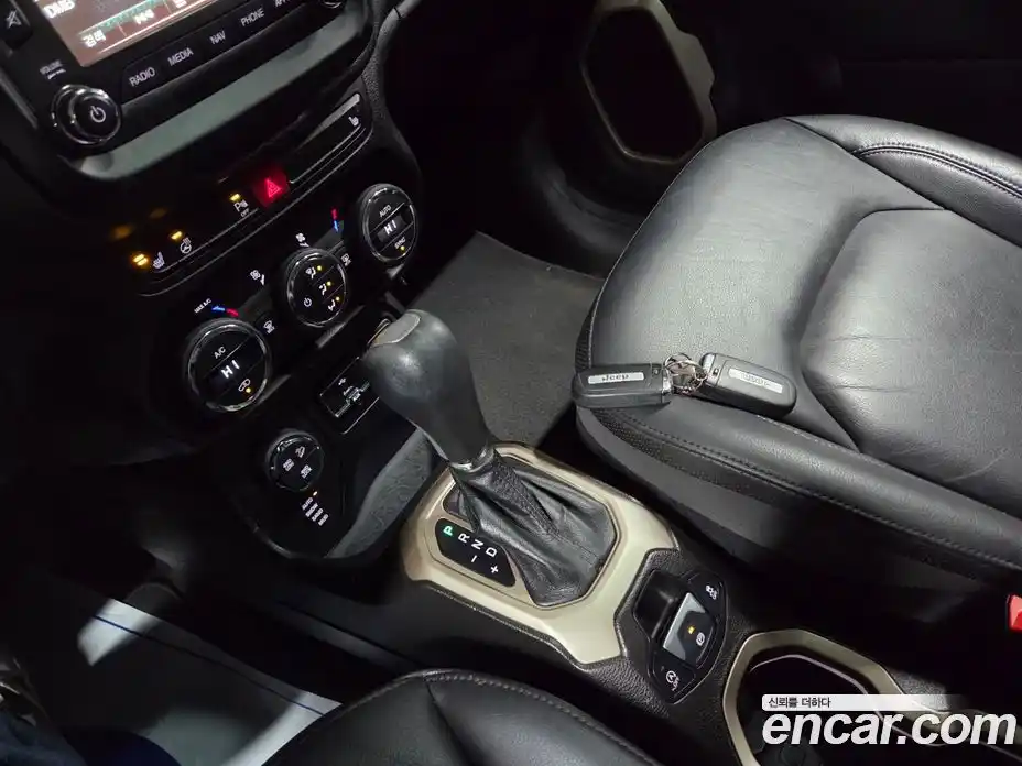 Jeep Renegade 2017 2.0 Автомат в Москве № 169965, фото 14